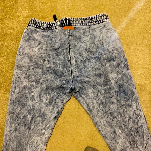 Talentless acid wash heavy duty sweats - Picture 3 of 3